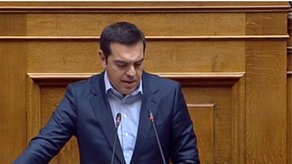 Τσίπρας στη Βουλή: «Το δικό μας 4ο μνημόνιο είναι με τον λαό» – «Υμνοι» για το ασφαλιστικό του Κατρούγκαλου